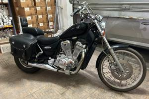 Suzuki intruder 600 1996