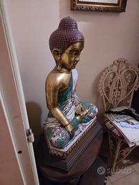 Statua Buddha in ceramica dipinta a mano
