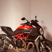 Ducati Diavel Carbon 2011