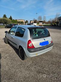 Renault clio 2003