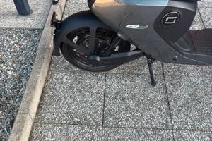 Scooter elettrico Super Soco Mini CUX