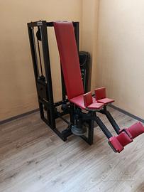 Attrezzo per allenamento adduttori/abduttori