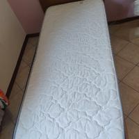 Letto singolo con rete e materasso 