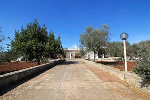 VILLA SINGOLA A OSTUNI