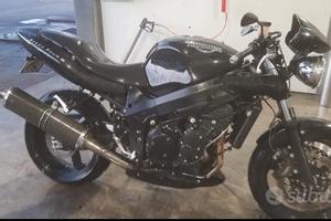 Moto speed four Triumph