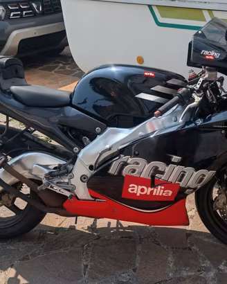 Aprilia RS 250 del 2001 con motore di riserva