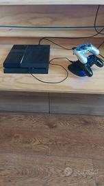 Playstation 4 , 1 Terabyte , 2 controller 