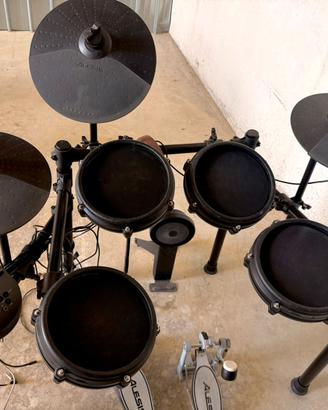 Alesis nitro mesh kit