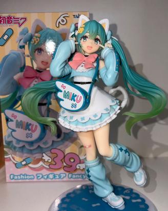 Miku Hatsune Fashion Figure originale Taito