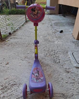 Monopatino bambina