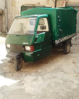 Ape tre ruote verde 