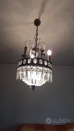 lampadario pendente con vetri e struttura in otton