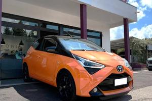 Toyota Aygo 1.0 x-wave Orange 72cv