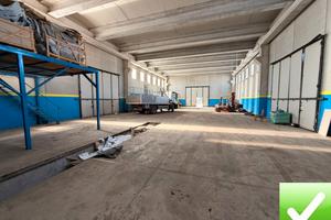 Capannone + Ufficio + Appartamento + Corte