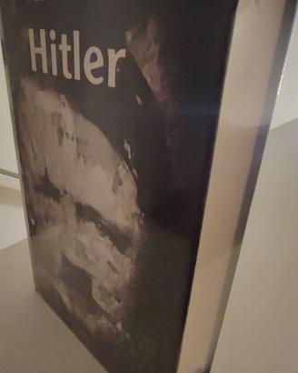 Libro "HITLER" di Giuseppe Genna