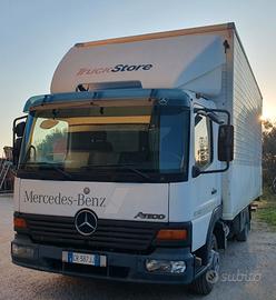 Camion furgonato mercedes atego 1018 con sponda id