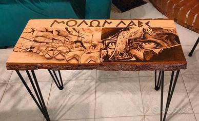 tavolino caffè/salotto in legno. pirografato 