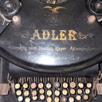 Macchina da scrivere