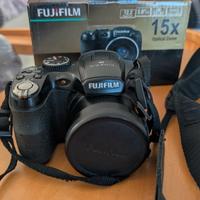 Macchina fotografica FUJIFILM FINEPIX S1700