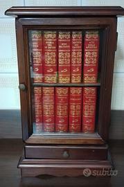 Vetrinetta e mini libri, piccoli tesori di fede