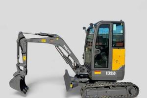 VOLVO ECR25D NOLEGGIO