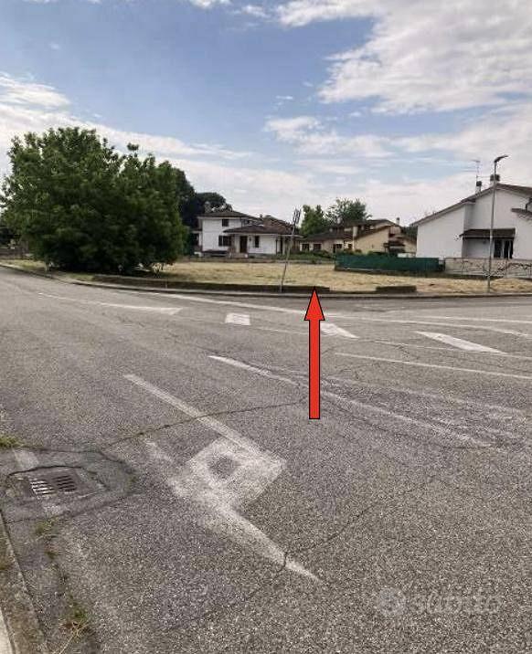 Immobile in asta di 850 m² a Curtatone - Vista 2
