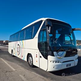 Autobus neoplan tourliner