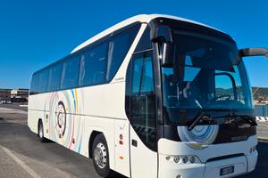 Autobus neoplan tourliner