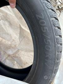 4 gomme invernali 50€ 205/50 R17