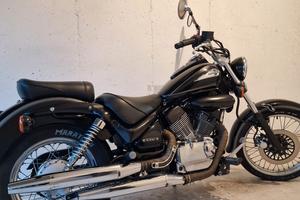 moto Suzuki intrudar 250cc