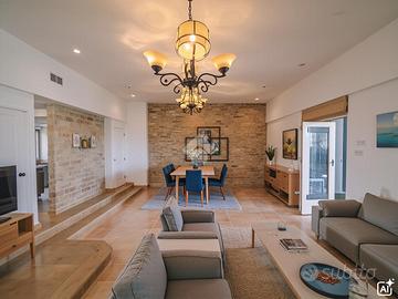 CASA INDIPENDENTE A CORTE FRANCA