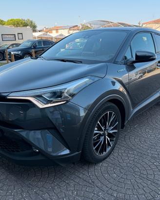 Toyota C-HR 1.8 Hybrid E-CVT Lounge