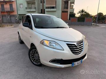 Lancia Ypsilon 1.2 69 CV 5 porte GPL Ecochic Gold 
