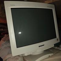 vecchio monitor a tubo catodico SONY