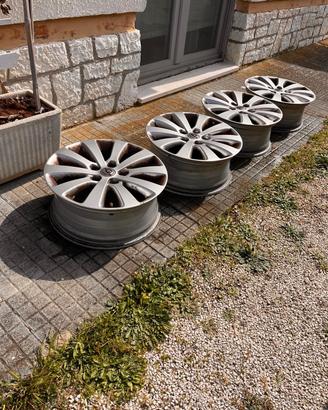 Cerchi in lega Opel Astra J 17"