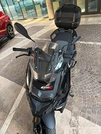 BMW C400X