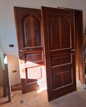Porte in legno massello