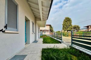 4 LOCALI A CASTEGNATO