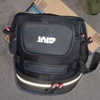 Borsa moto marca GIVI con supporto!!