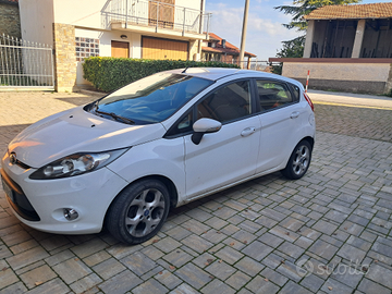 Ford fiesta ikon 5 p