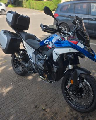 BMW 1300 GS TROPHY 1200KM 10 MESI