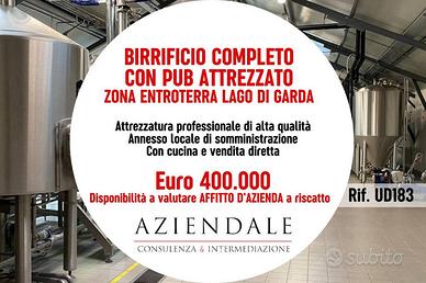 Attività / Licenza di 320 m² con 2 locali a Bardol