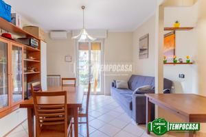 TRILOCALE CON BALCONE