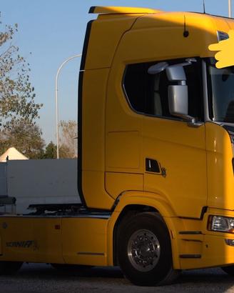 SCANIA S 580 CON IMPIANTO IDRAULICO