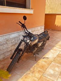 Moto 125 Brixton Cromwell