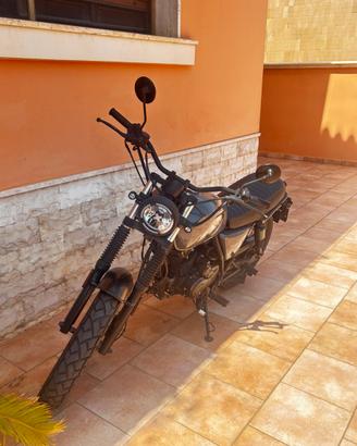 Moto 125 Brixton Cromwell