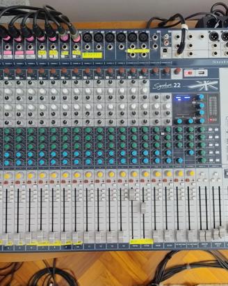 Mixer Soundcraft SIGNATURE 22