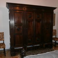 Armadio in stile neorinascimentale