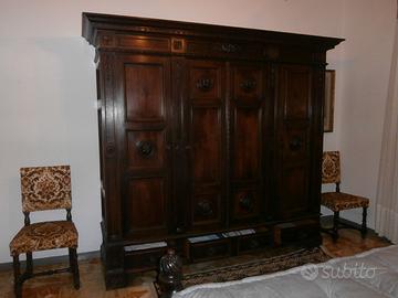 Armadio in stile neorinascimentale