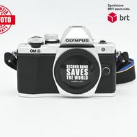 Olympus OM-D E-M10 II